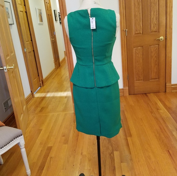 Peplum Knee length dress - Picture 2 of 3